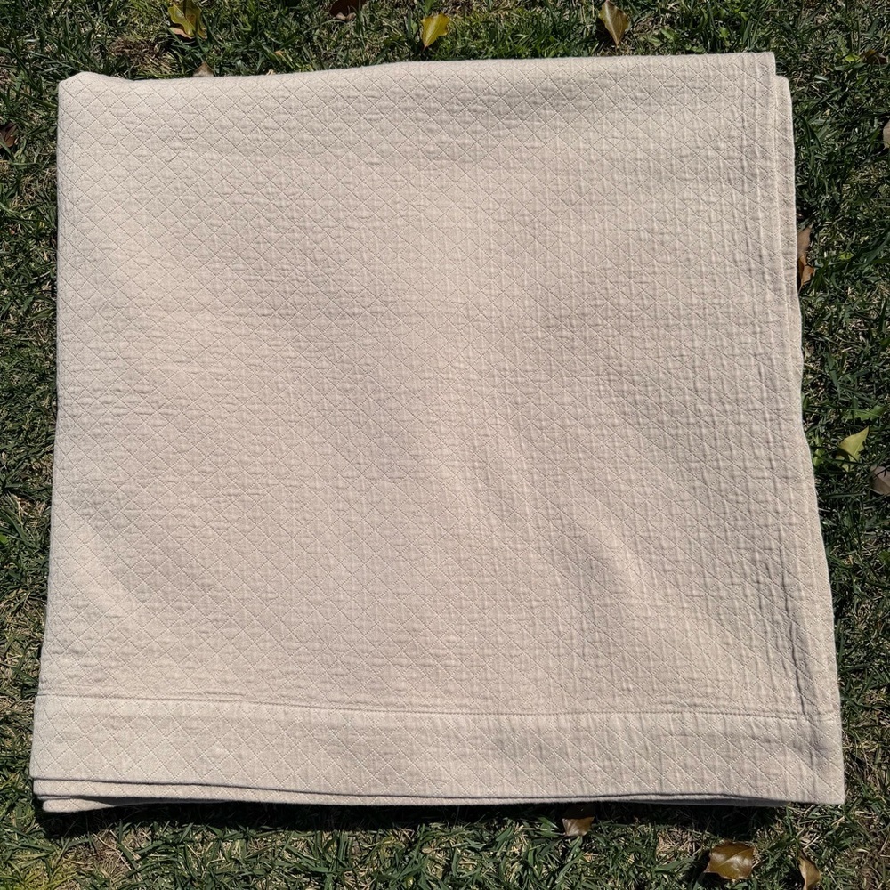 SFERRA Rombo Hand Embroidered Diamond Coverlet Egyptian Cotton Sand Italy READ